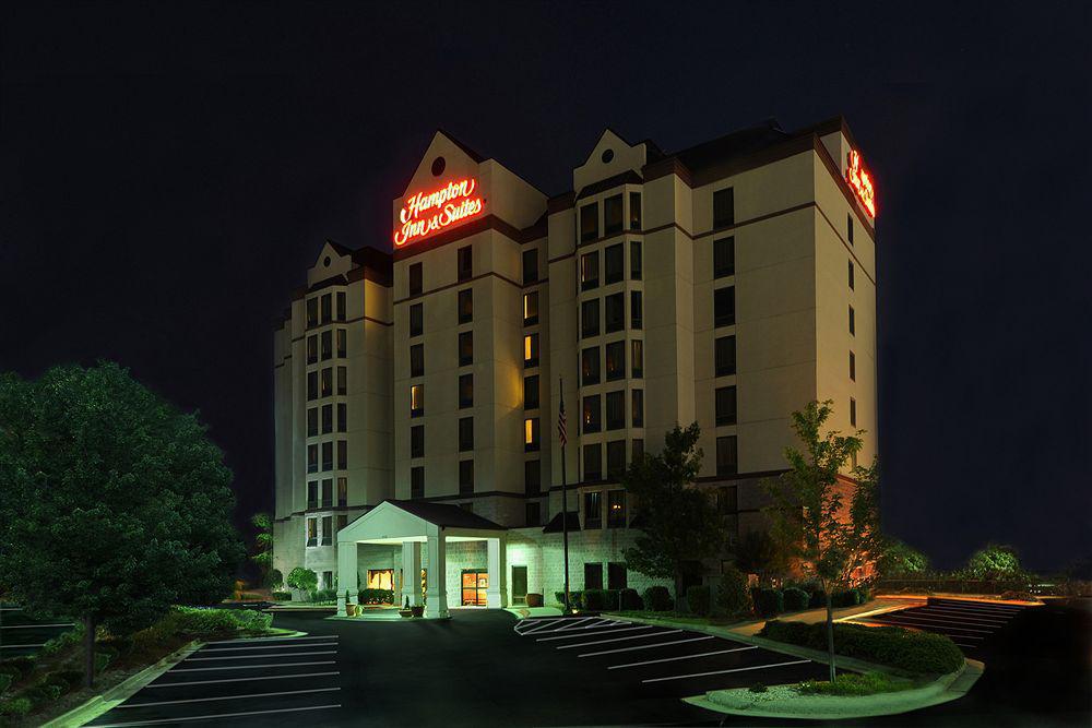 Hampton Inn & Suites Atlanta-Galleria Smyrna Exterior photo