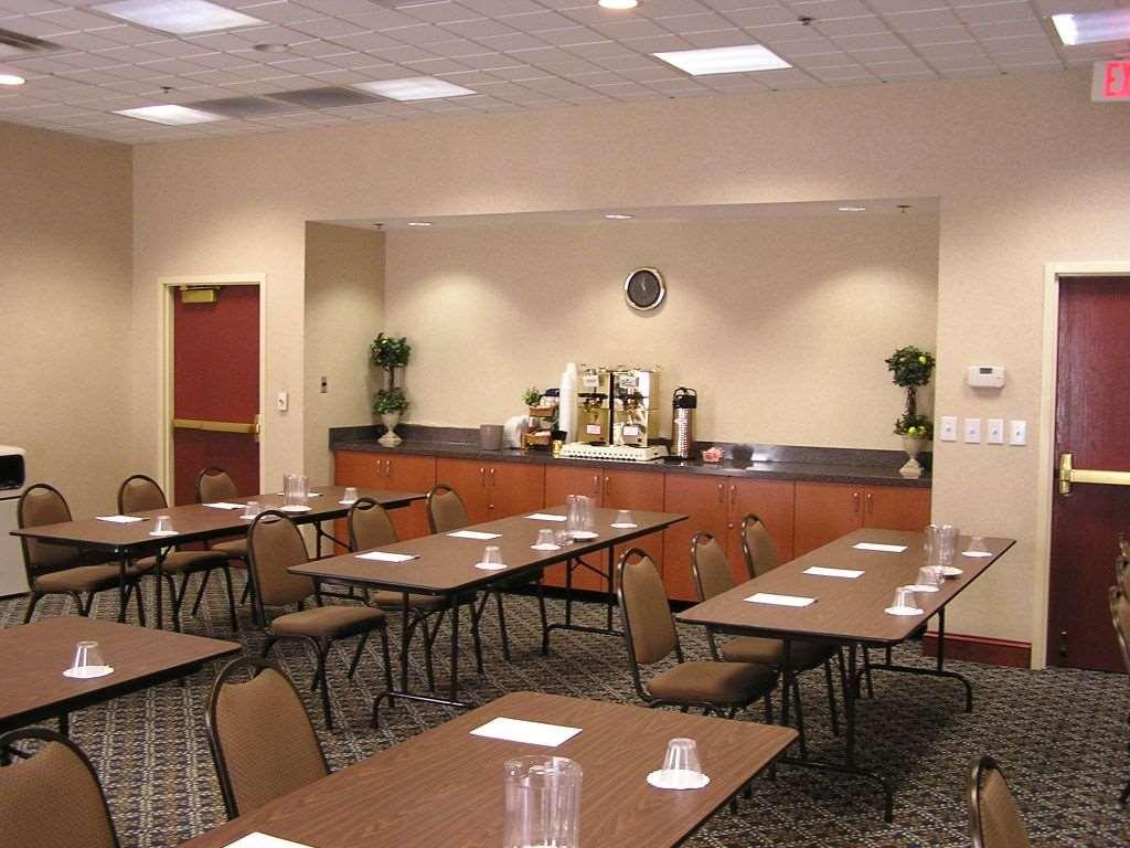 Hampton Inn & Suites Atlanta-Galleria Smyrna Facilities photo