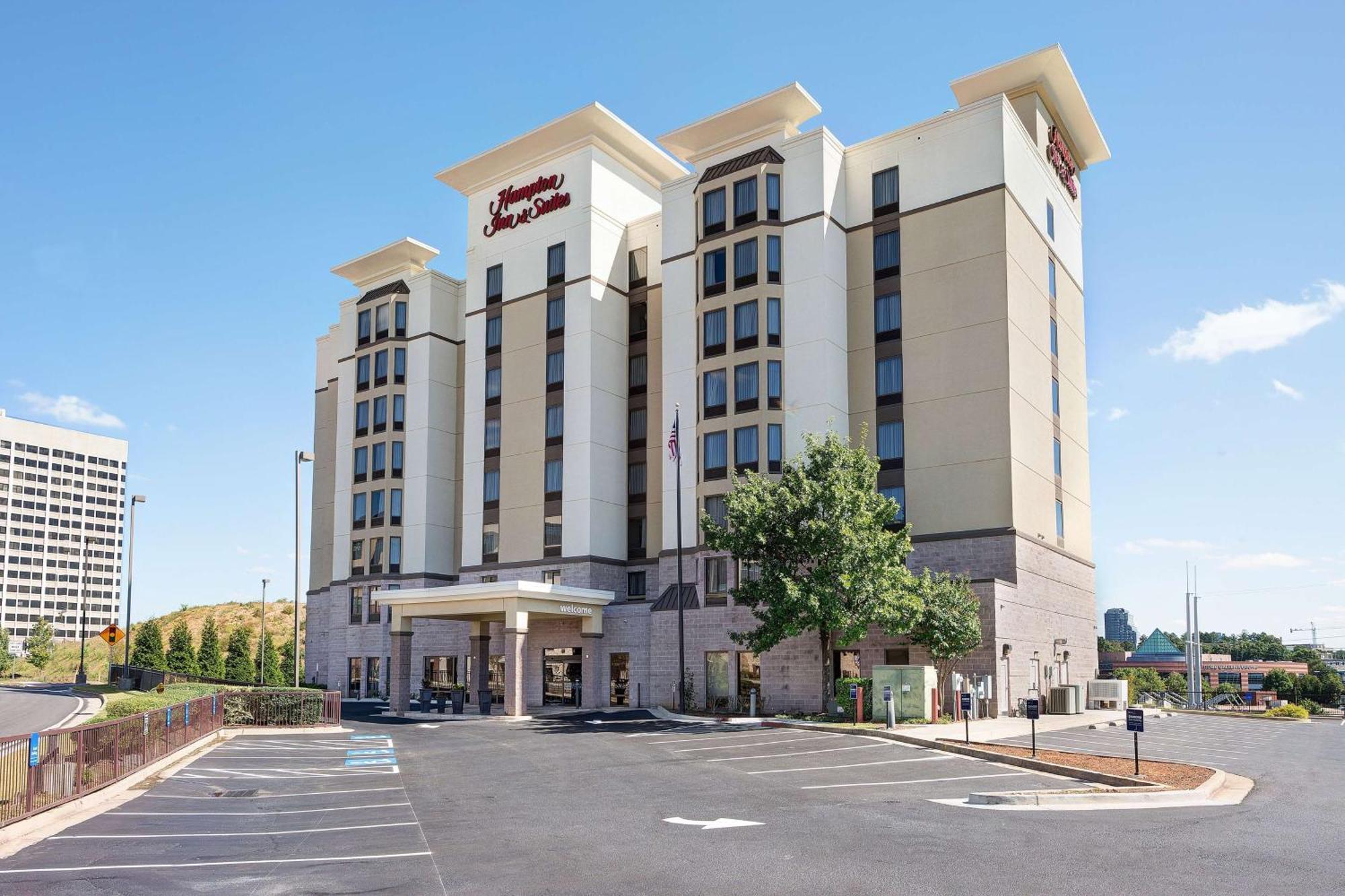 Hampton Inn & Suites Atlanta-Galleria Smyrna Exterior photo